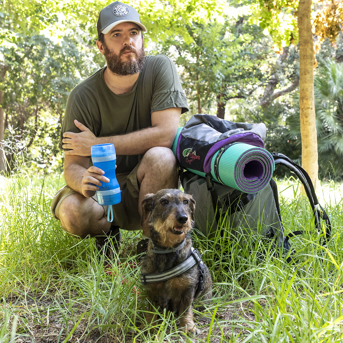 2-in-1 bottle with water and food containers for pets Pettap InnovaGoods-7