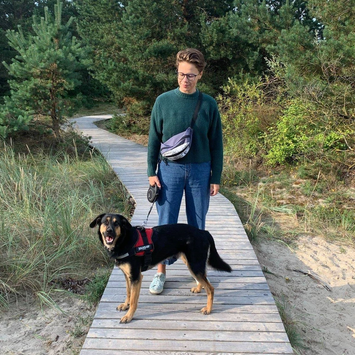 Custom dog-friendly waist bag - choose your color match!-7